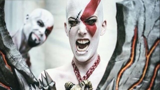 Female Kratos Cosplay